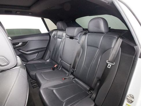 Used 2020 Audi Q8 Premium Plus w/ Premium Plus Package AWD/4WD image 21