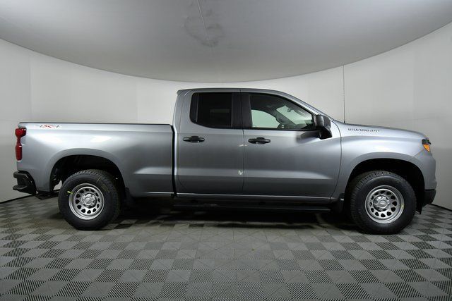 New 2026 Chevrolet Silverado 1500 W/T w/ WT Convenience Package AWD/4WD image 15