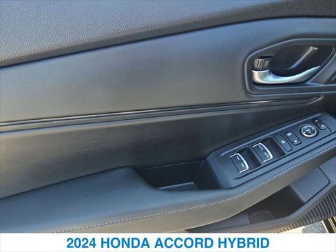 Used 2024 Honda Accord Sport image 12
