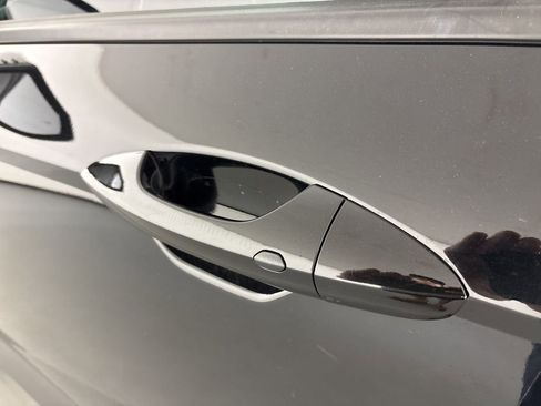 Used 2025 Hyundai Kona SEL FWD image 12