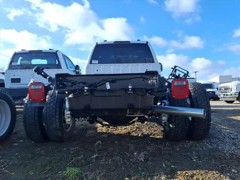 New 2026 Ford F550 4x4 Supercab Super Duty image 5