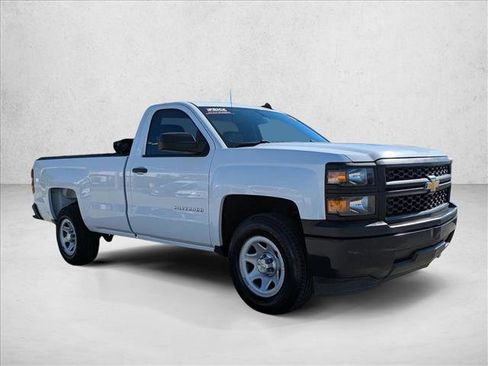 Used 2015 Chevrolet Silverado 1500 W/T w/ Trailering Package image 3