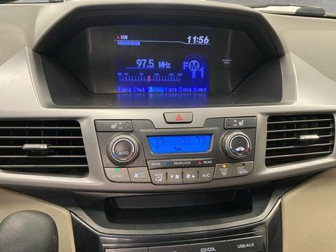 Used 2011 Honda Odyssey EX-L image 10