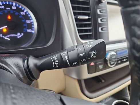 Used 2019 Toyota Highlander Plus image 26