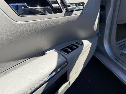 Used 2012 Mercedes-Benz S 550 image 46