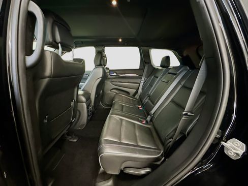Used 2020 Jeep Grand Cherokee Overland AWD/4WD image 30