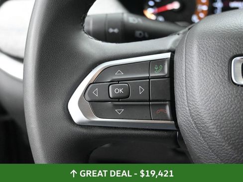 Used 2024 Jeep Compass Latitude image 31