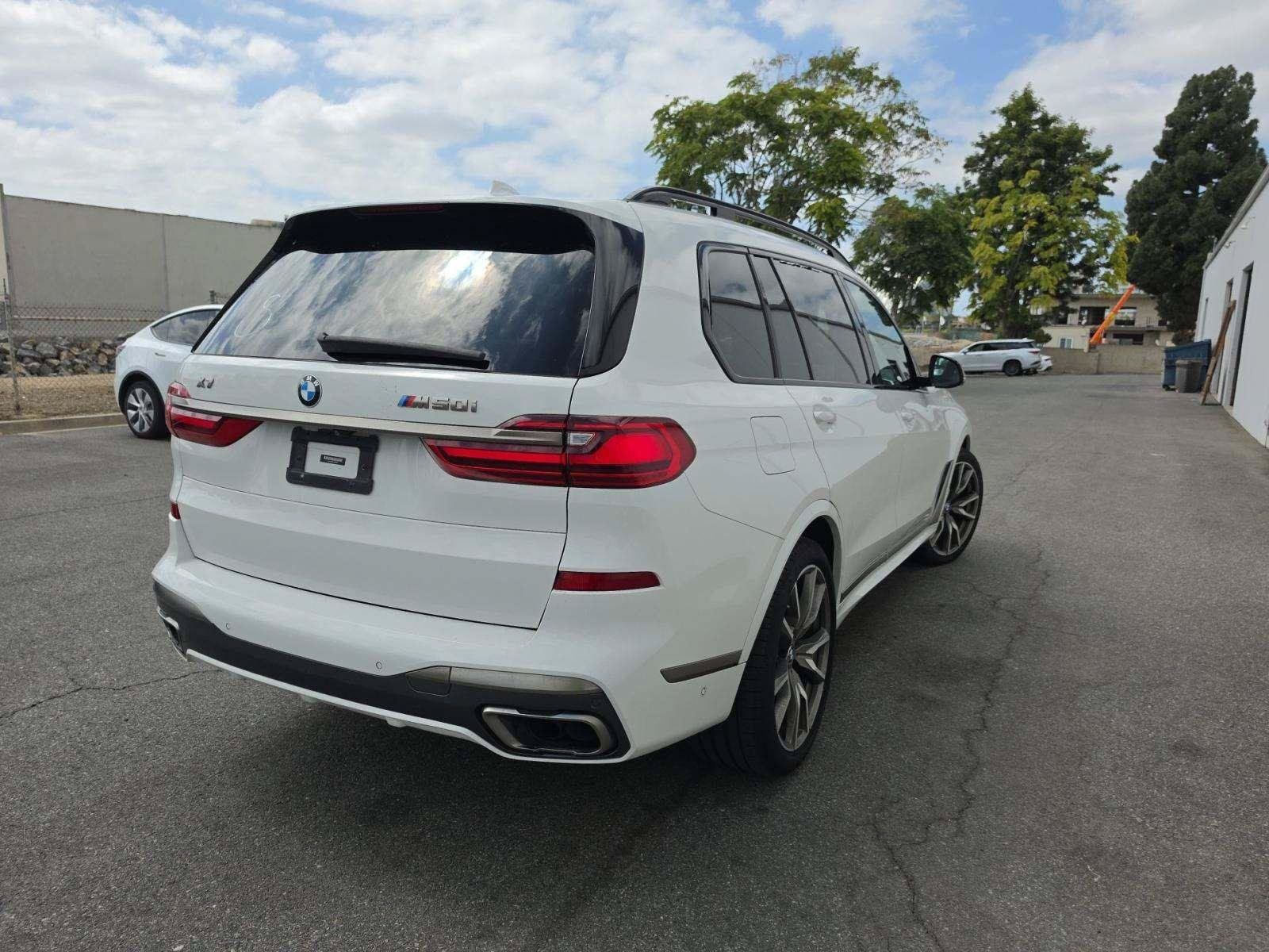 Used 2020 BMW X7 M50i AWD/4WD image 2