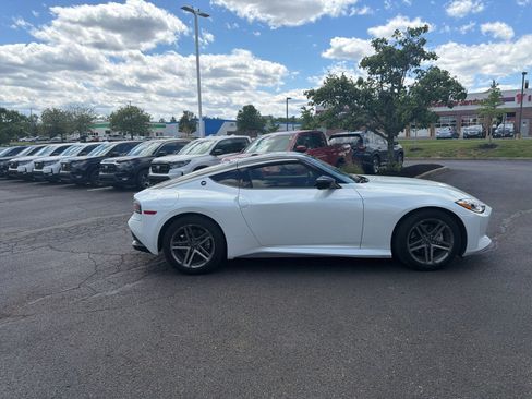 Used 2024 Nissan Z Sport w/ Floor Mat Package RWD image 14