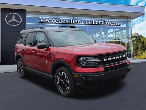 Used 2021 Ford Bronco Sport Outer Banks w/ Outer Banks Package (96D) AWD/4WD image 1