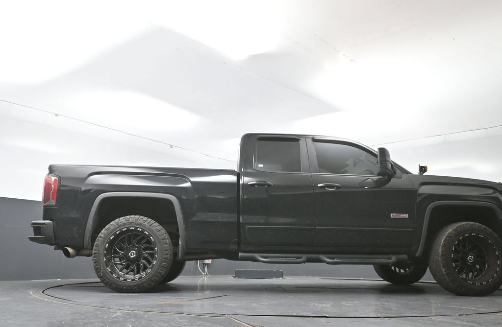 Used 2016 GMC Sierra 1500 SLT w/ All Terrain X Package AWD/4WD image 18