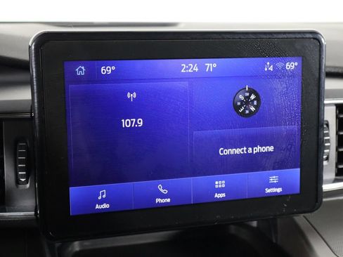 Used 2022 Ford Explorer XLT w/ Equipment Group 202A AWD/4WD image 33