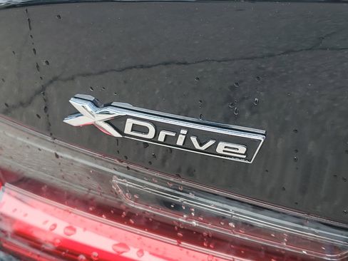 Certified 2023 BMW 330e xDrive w/ Premium Package image 27