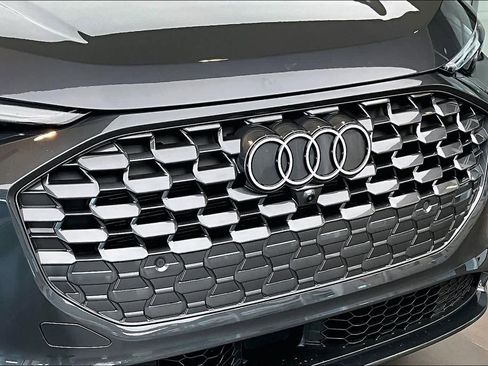 Certified 2025 Audi Q5 Premium w/ Premium Plus AWD/4WD image 32