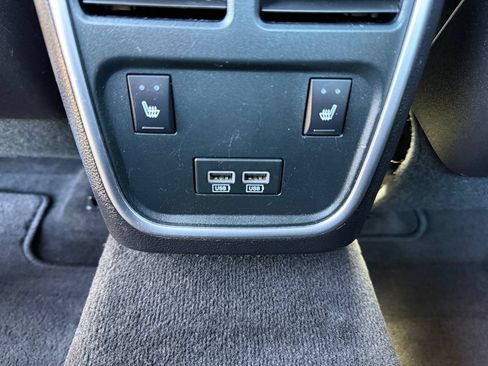 Used 2016 Dodge Charger R/T w/ Plus Group RWD image 36