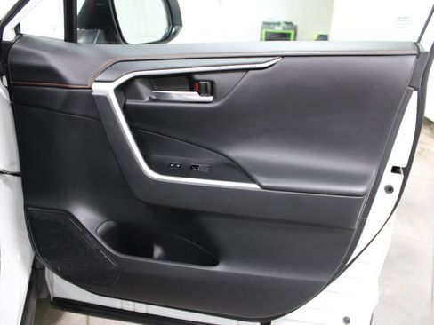 Used 2024 Toyota RAV4 Adventure AWD/4WD image 32
