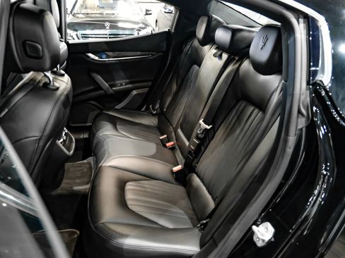 Used 2017 Maserati Ghibli w/ Luxury Package image 45