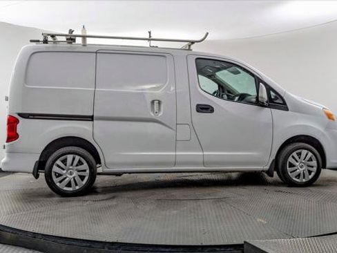 Used 2015 Nissan NV200 SV w/ Technology Package image 9