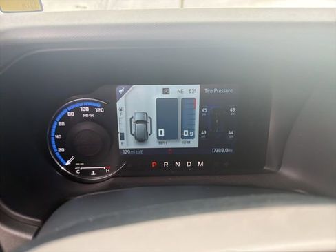 Used 2024 Ford Bronco Everglades image 17