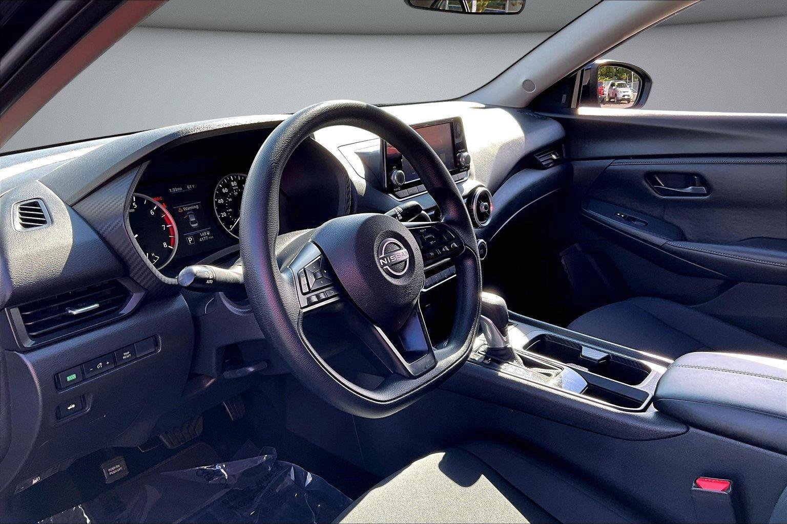 Used 2025 Nissan Sentra S w/ Lighting Package FWD image 17
