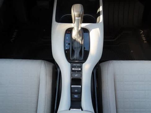 Certified 2023 Honda HR-V LX image 21
