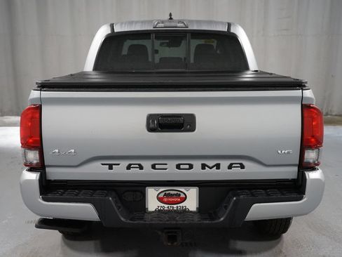Certified 2022 Toyota Tacoma SR AWD/4WD image 7