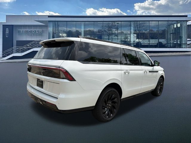 New 2027 Lincoln Navigator L Reserve w/ Jet Appearance Package RWD image 8