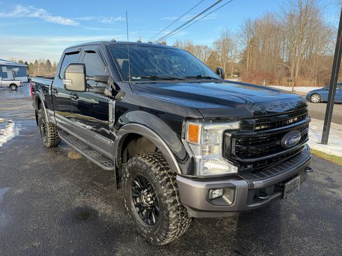 Used 2022 Ford F250 Lariat w/ Tremor Off-Road Package image 5