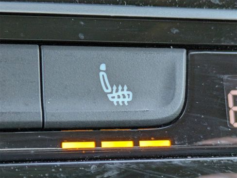 Certified 2023 Volkswagen Atlas SEL image 33