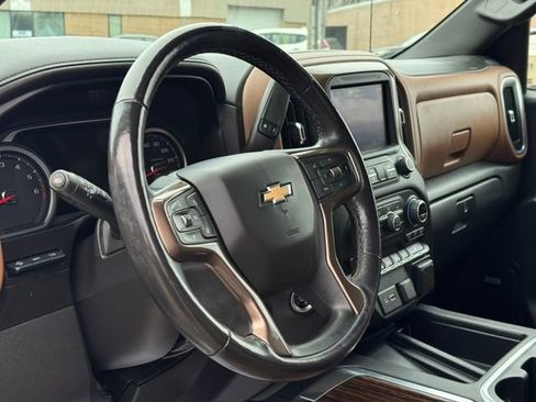 Used 2021 Chevrolet Silverado 1500 High Country w/ Technology Package AWD/4WD image 26