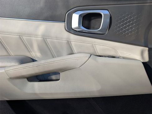 Used 2022 Kia Sorento SX w/ Panoramic Sunroof Package image 13