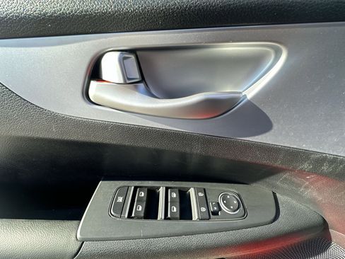 Certified 2024 Kia Forte LXS w/ LXS Technology Package image 15