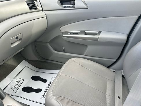 Used 2009 Subaru Forester 2.5X Limited image 15