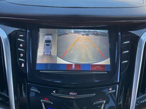 Used 2020 Cadillac Escalade ESV Premium Luxury AWD/4WD image 12