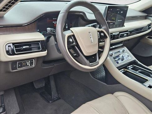 Used 2020 Lincoln Aviator Reserve w/ Equipment Group 201A image 10