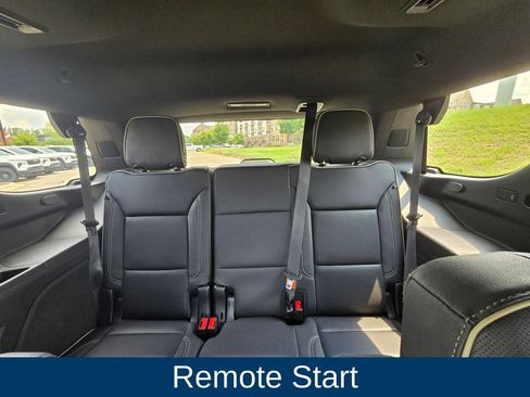 Used 2023 Chevrolet Tahoe Premier w/ Advanced Technology Package AWD/4WD image 13