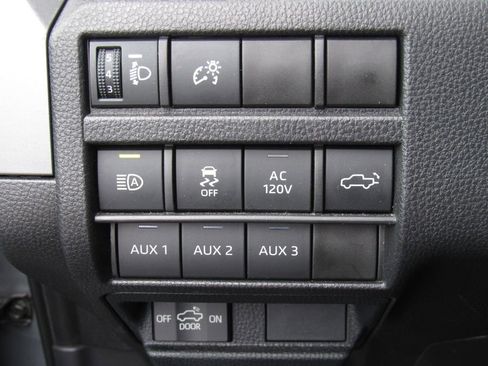 Used 2024 Toyota Tacoma TRD Off-Road w/ TRD Off Road Premium Package image 36