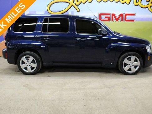Used 2010 Chevrolet HHR LS image 1