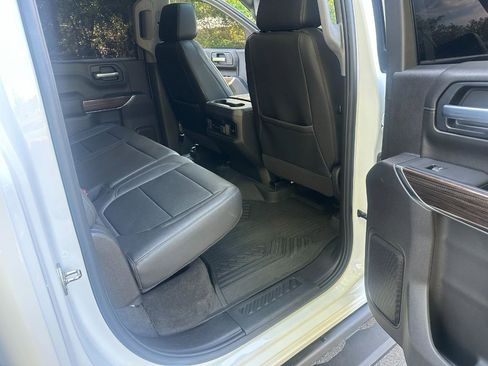 Used 2021 Chevrolet Silverado 1500 LT Trail Boss w/ Convenience Package II image 22