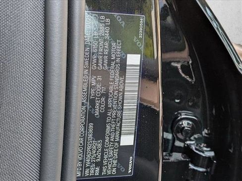 Certified 2025 Volvo XC90 B6 Plus w/ Protection Package Premier image 26