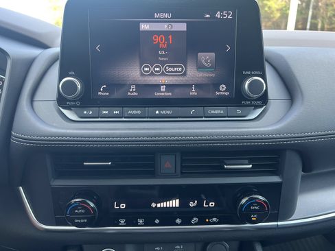 Certified 2023 Nissan Rogue SV FWD image 5