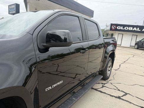 Used 2017 Chevrolet Colorado Z71 AWD/4WD image 21