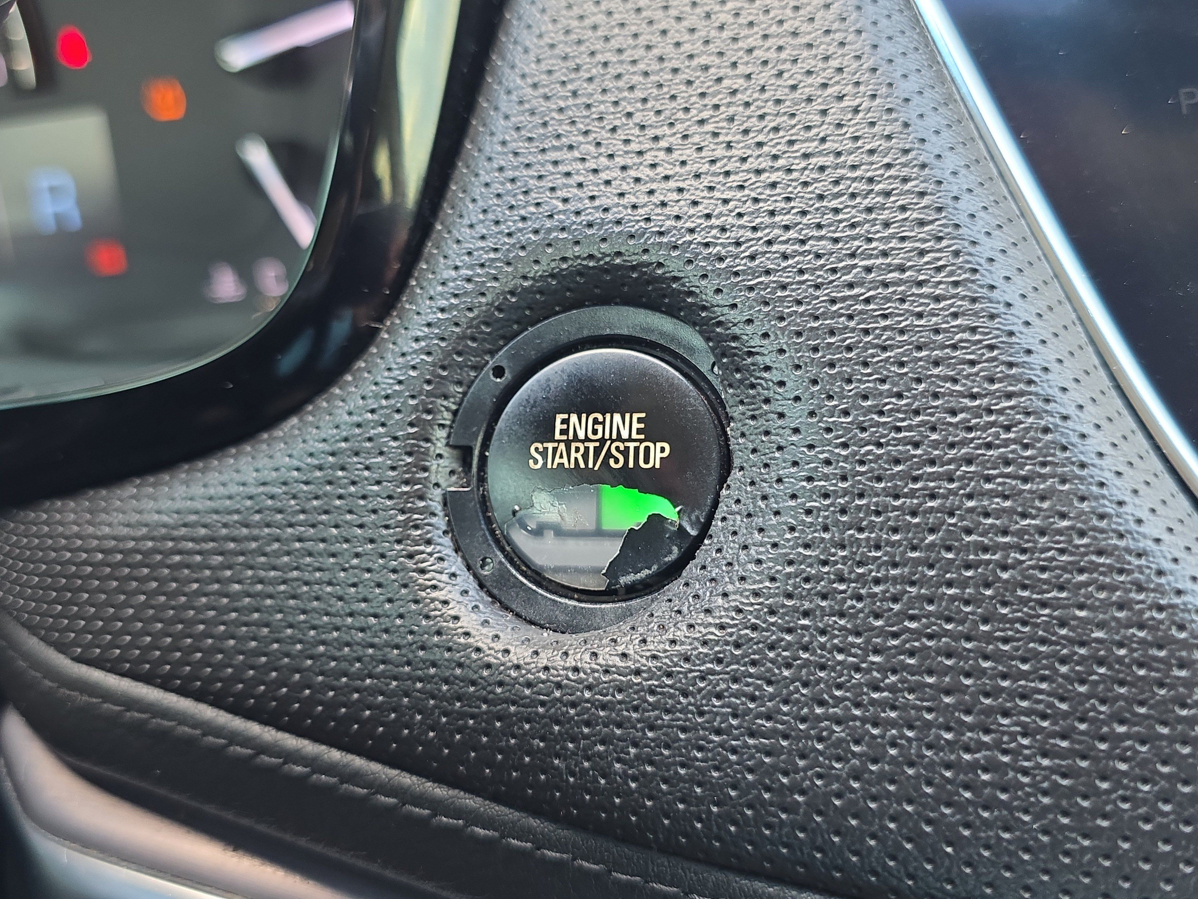 Used 2017 Cadillac XT5 Luxury FWD image 24
