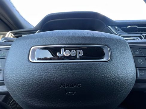 New 2026 Jeep Grand Cherokee Laredo RWD image 5