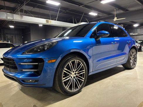 Used 2017 Porsche Macan Turbo image 5