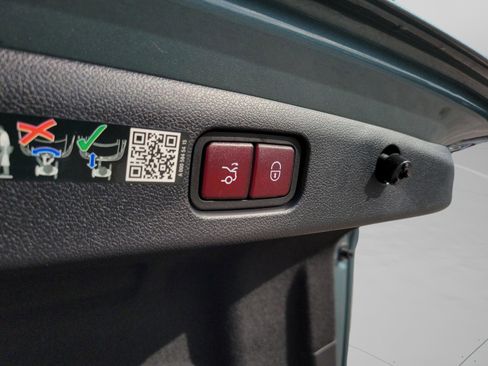 Certified 2025 Mercedes-Benz E 450 4MATIC Sedan image 10