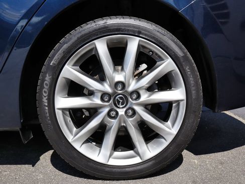Used 2018 MAZDA MAZDA3 Touring FWD image 62