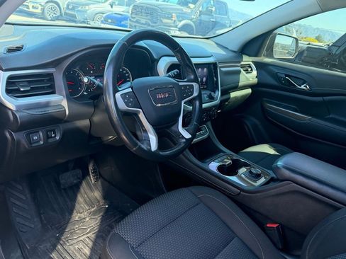 Used 2020 GMC Acadia SLE image 6