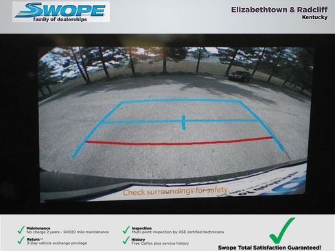 Used 2025 Toyota Sienna XLE image 22