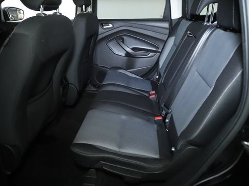 Used 2019 Ford Escape SE FWD image 14